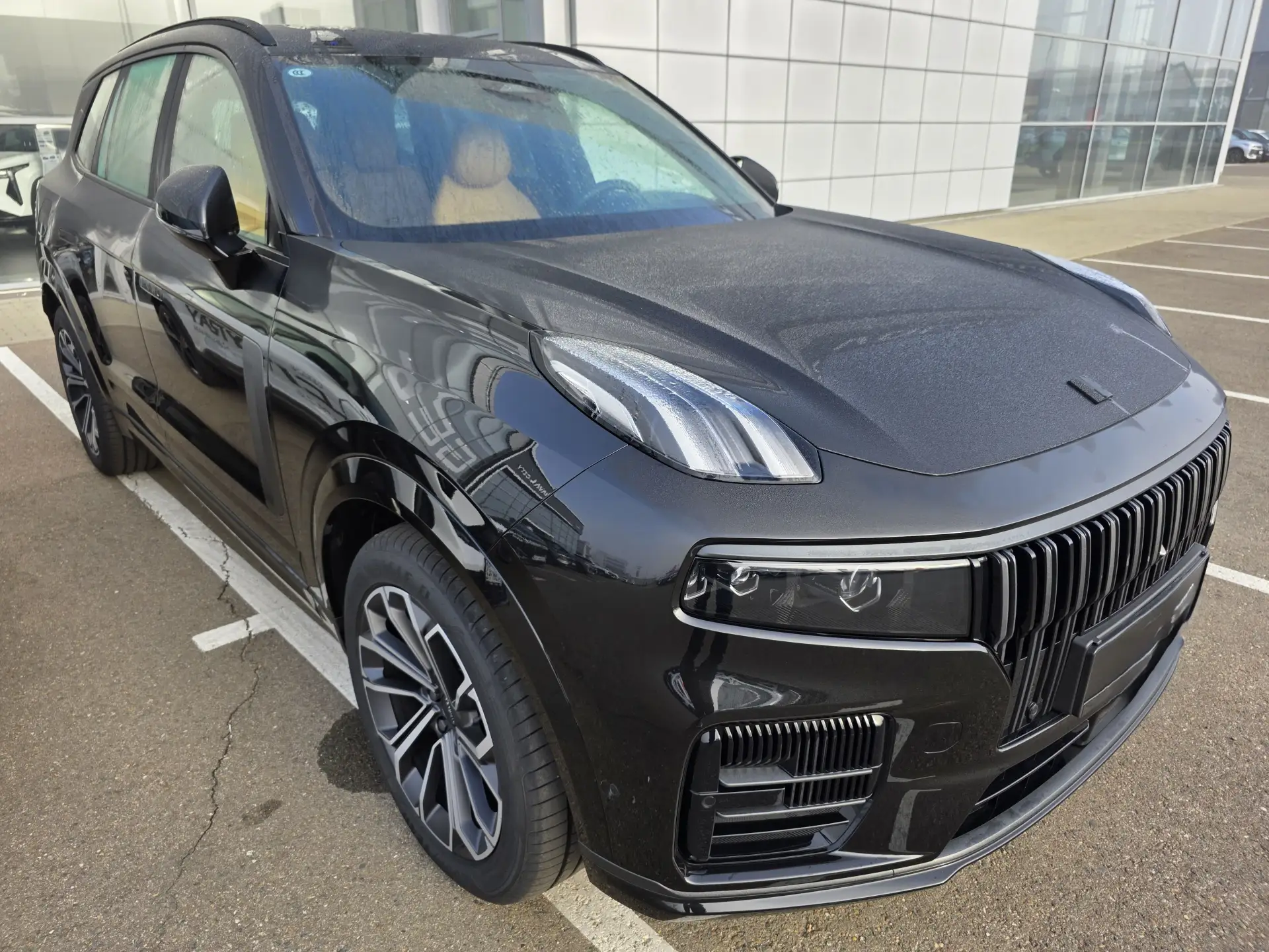 Geely NORDCROSS 001 — 7 мест, полный привод и 254 силы под капотом.