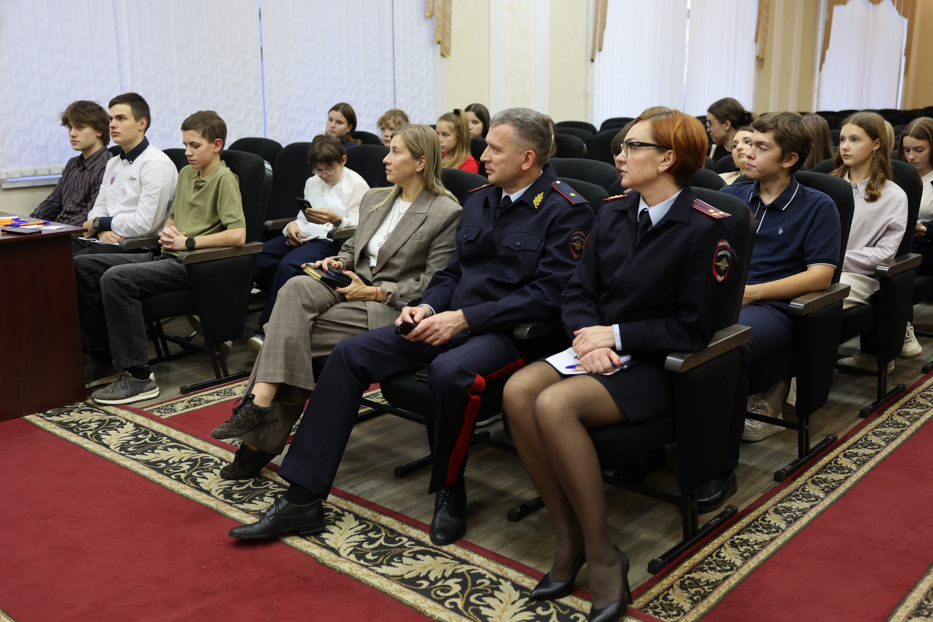 📚Начальник ГУ МВД России по Воронежской области встретился с членами Детского обществе...