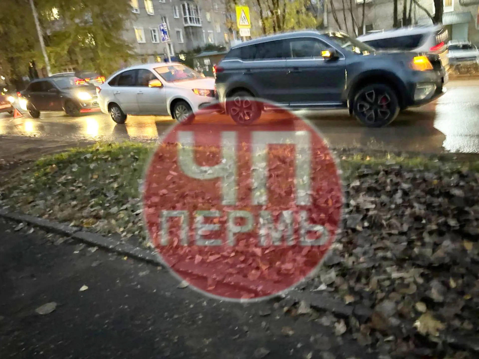 Авария около экошколы столкнулись две машины