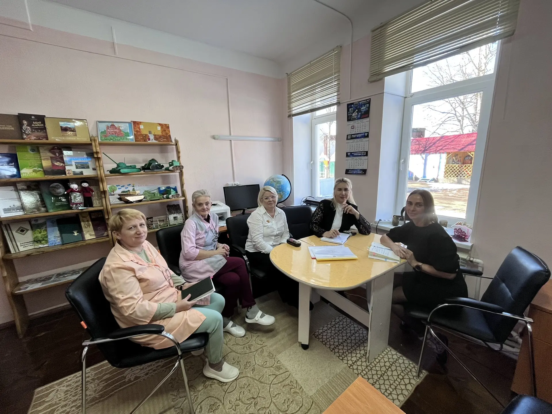 В мире, где цифровые экраны часто заменяют живое общение, особенно ценными становятся п...