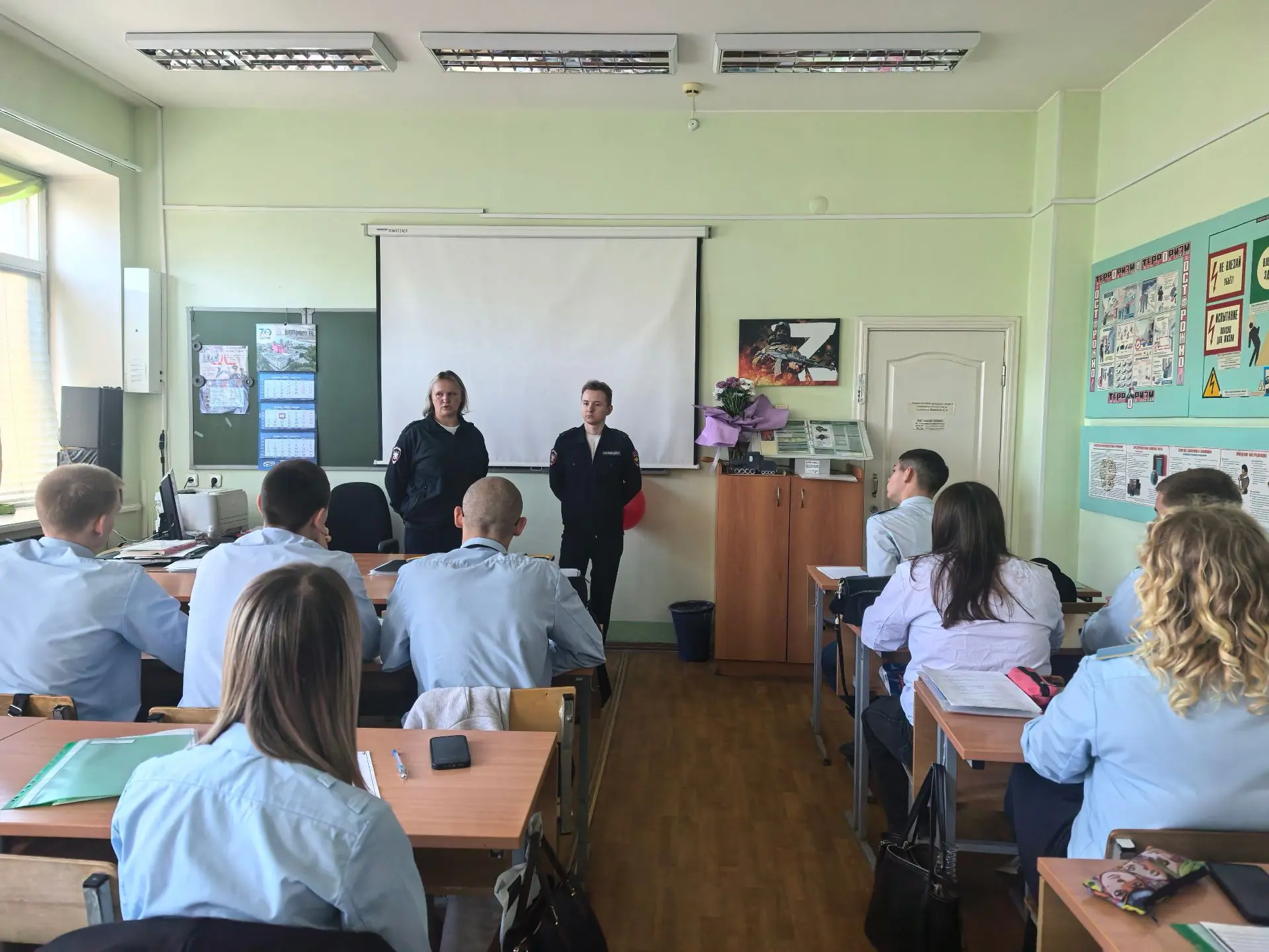 В рамках акции «Несовершеннолетний и закон» курганские транспортные полицейские провели...
