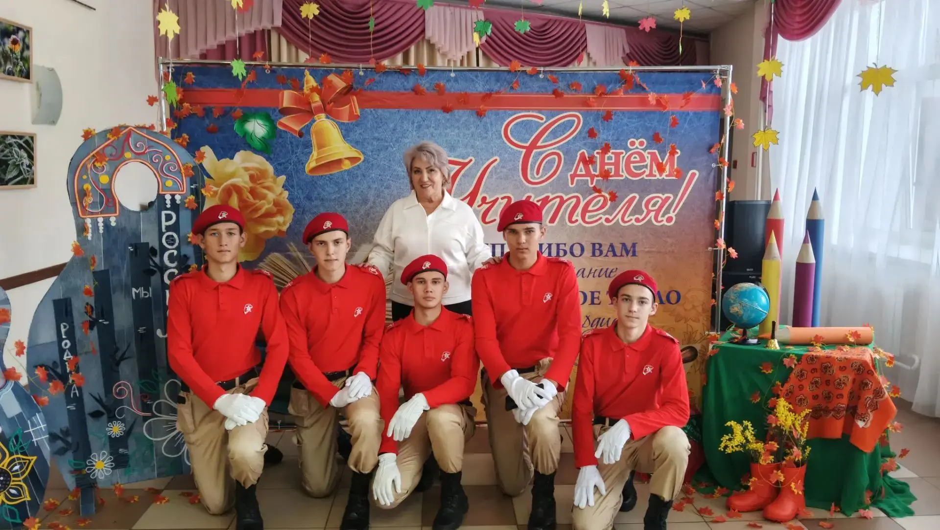 🪖💐 «От сладких поздравлений до вальса на сцене!» ✨🎖️