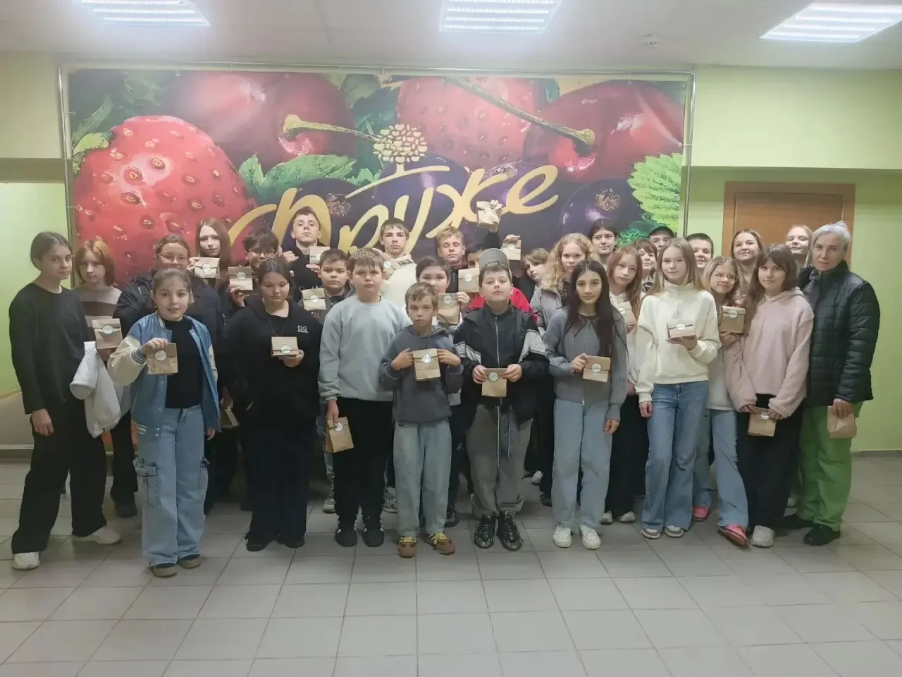 9 октября учащиеся 6 и 7 классов посетили кондитерскую фабрику «Фруже» в Калужской обла...