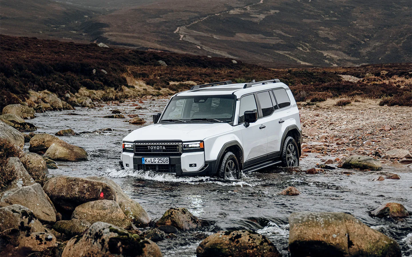 В США отзывают почти 106 тысяч гибридных Land Cruiser из-за риска утечки топлива