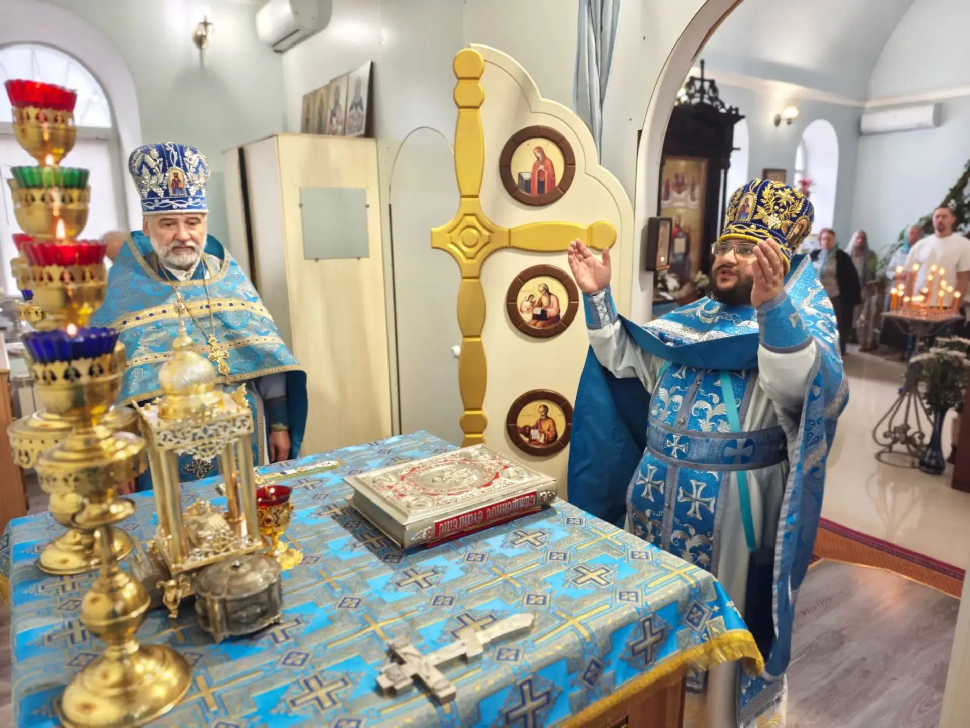 Божественная Литургия в Престольный праздник Покрова Пресвятой Богородицы (14 октября 2...