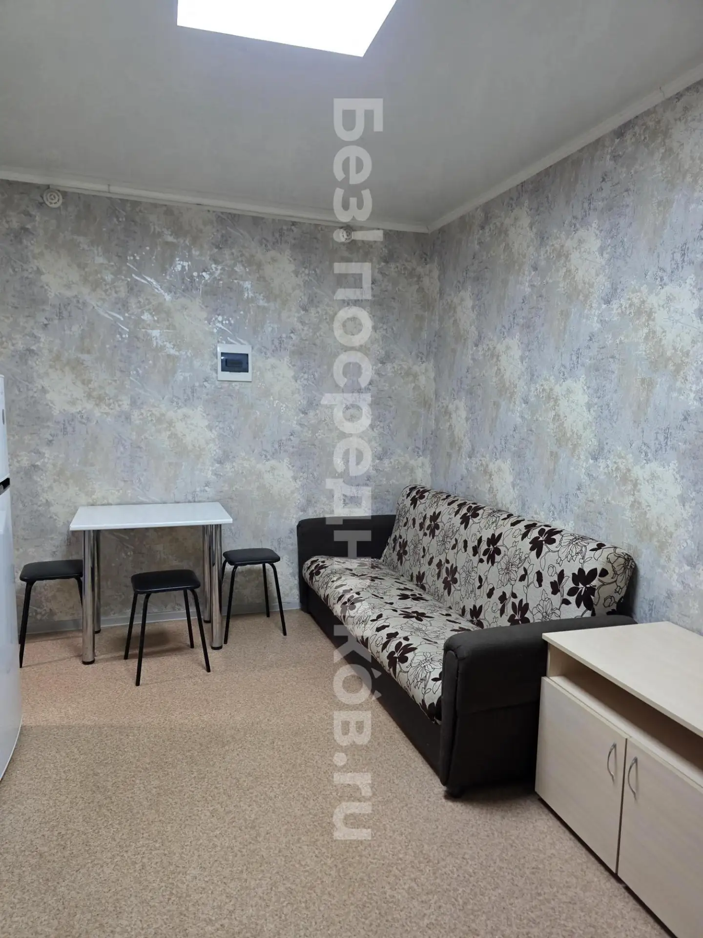 Сдам без посредников: 1-комнатная квартира, 17м²
