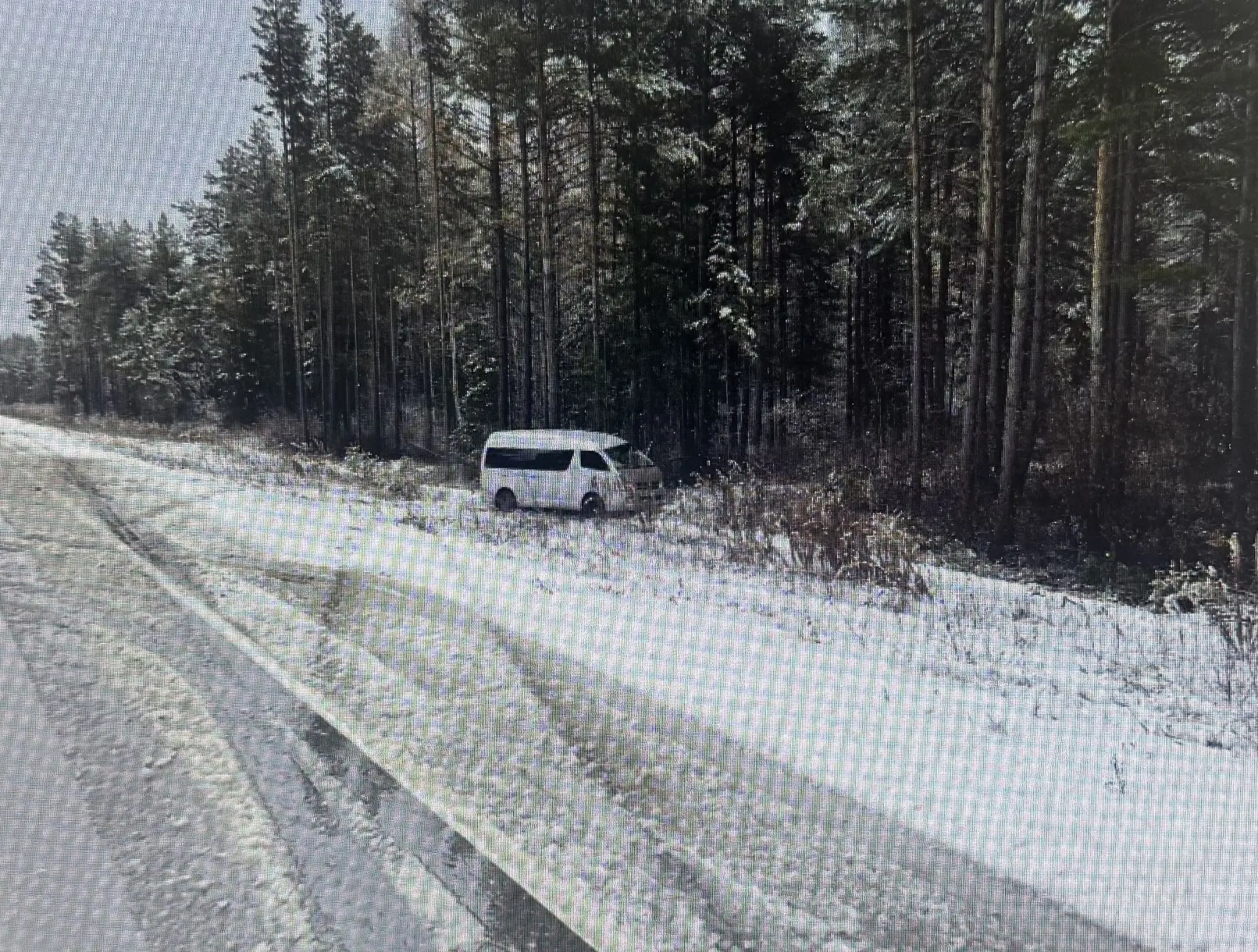 В Бурятии пассажирка микроавтобуса пострадала, когда он вылетел с дороги 😱