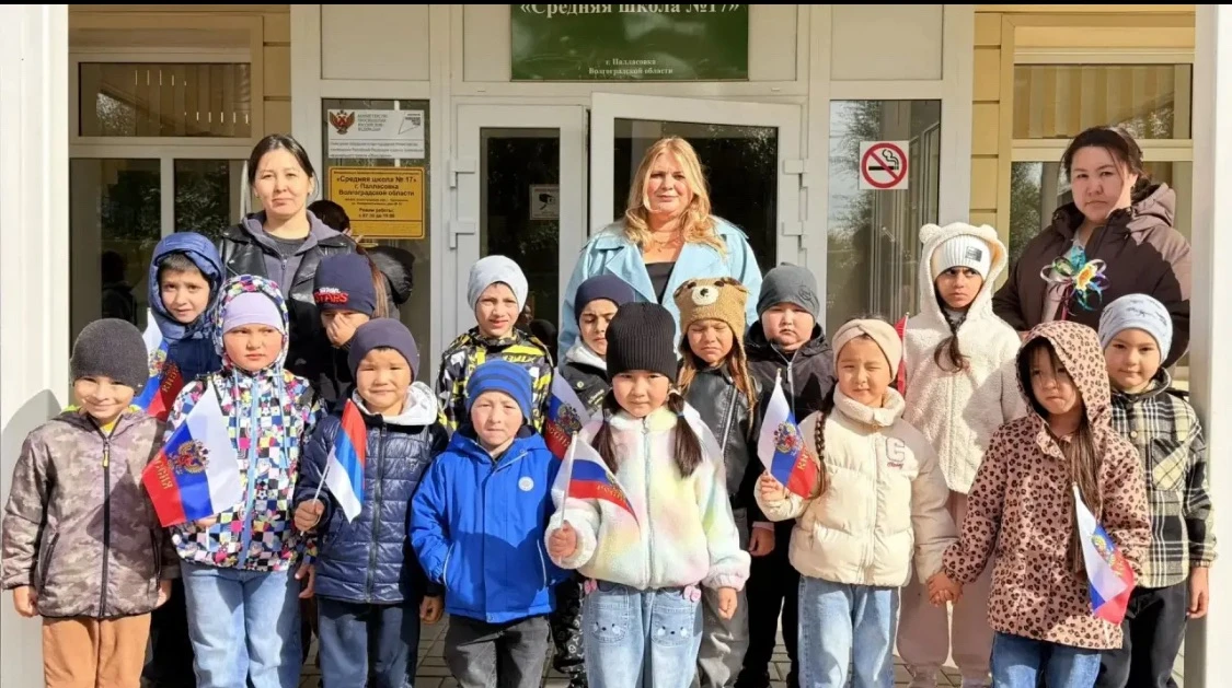 🎉 «Пчёлки» в школе: день, когда мы стали чуть-чуть первоклашками! 🎉