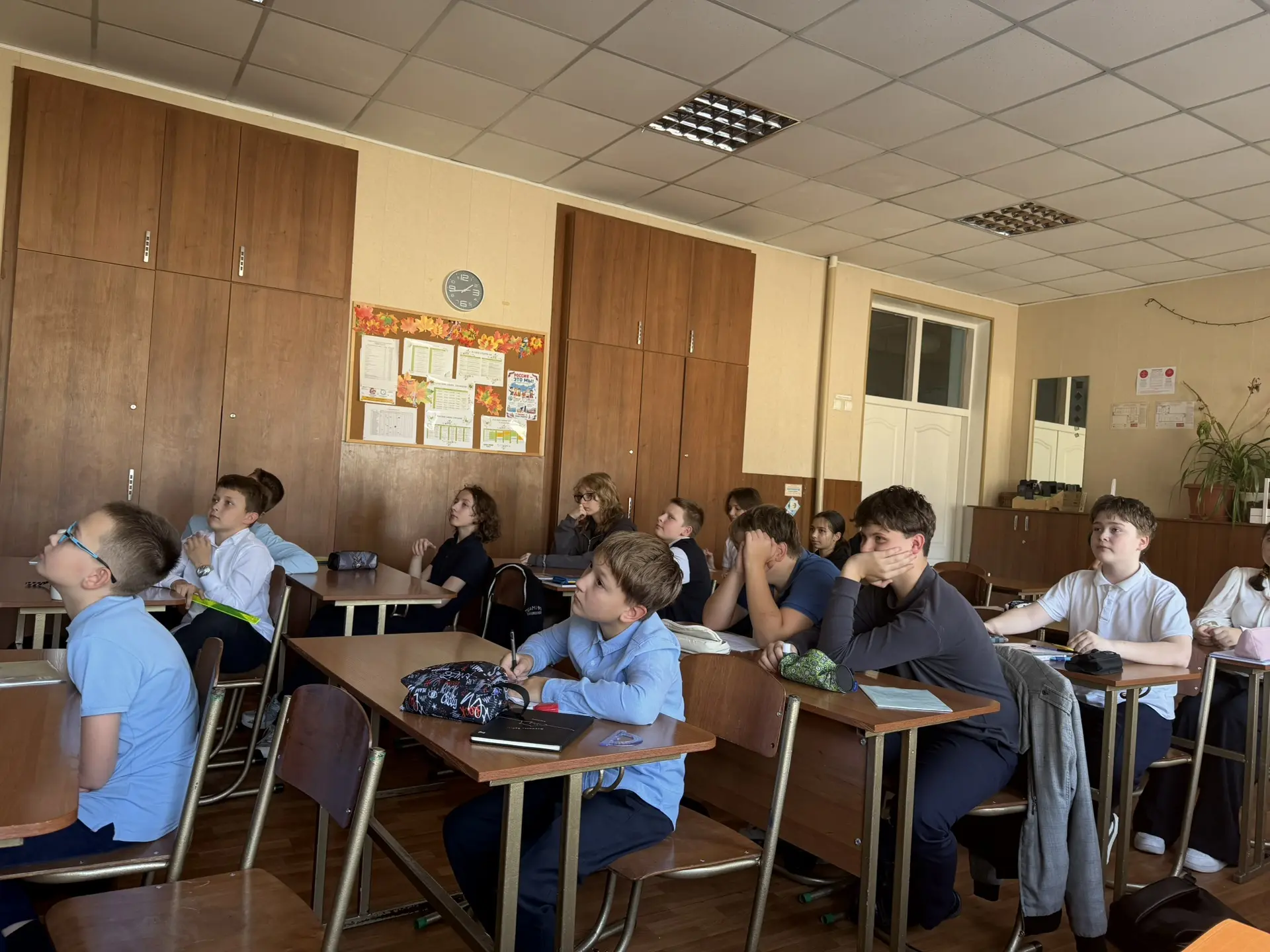 14.10.2026 в ГБОУ «ФМЛ 17 Г.О. Донецк» прошел классный час на тему «Роль казачества в и...