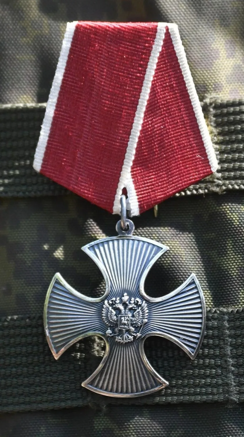 И отвечу на вопросы о названии. «Мужик» на военном сленге — это орден Мужества, одна из...