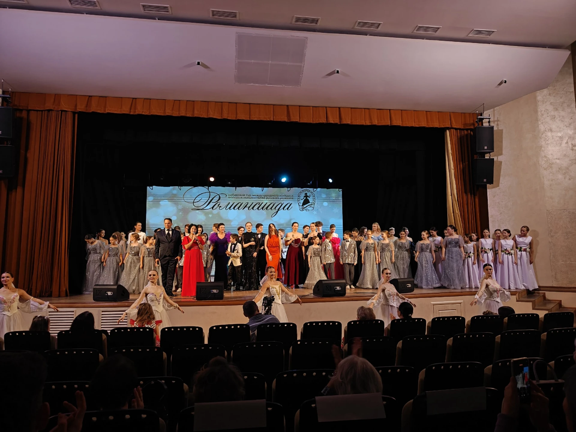 Романс - подлинно русский и подлинно народный жанр! 🎼