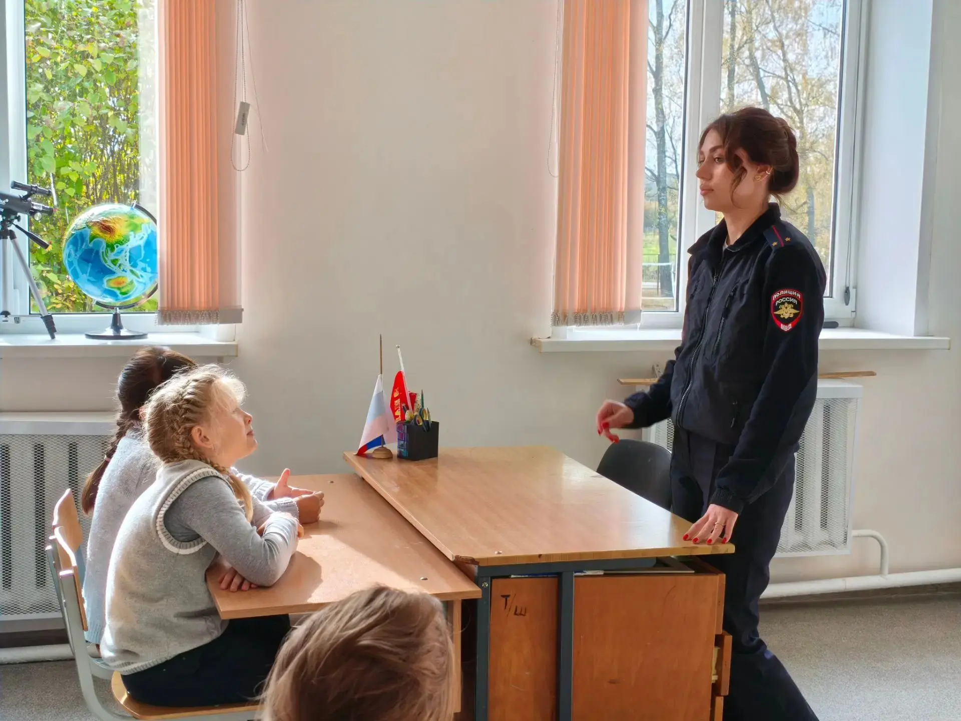 👮‍♀️🚔 Встреча с инспектором ГИБДД: говорим о безопасности на дороге‼️
