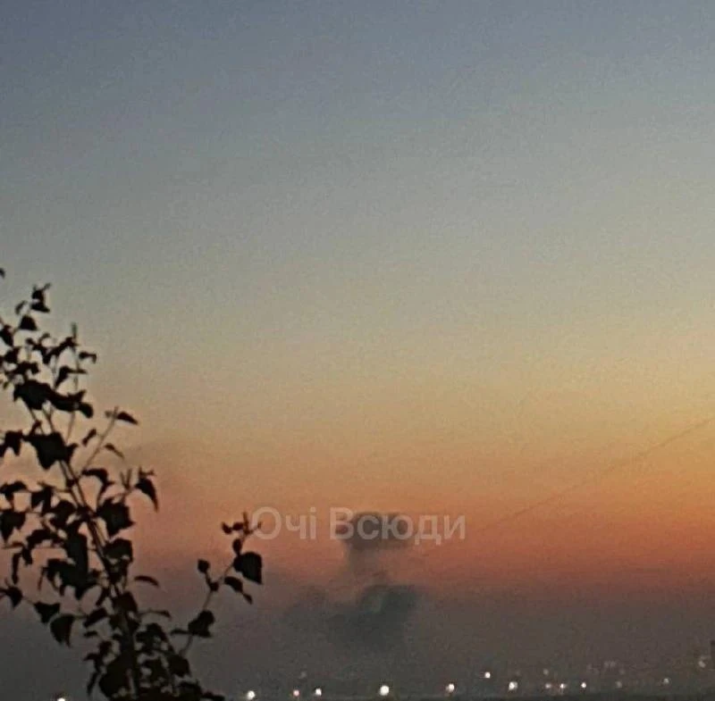 💥ВС РФ продолжают удары по мостам в Запорожье: под ударом переправы через Днепр