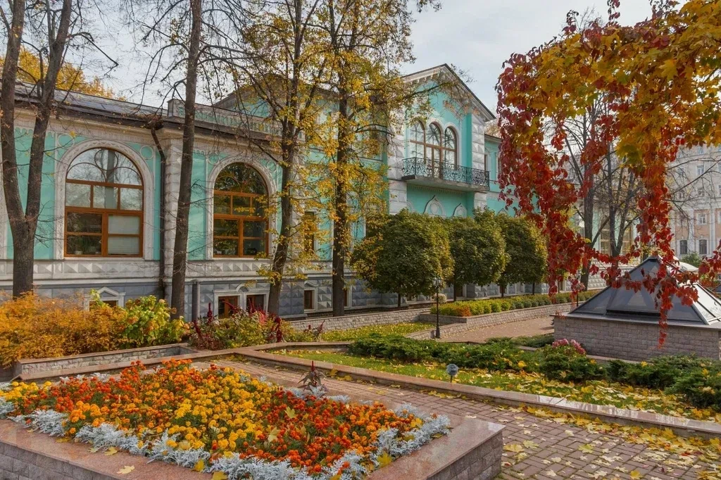 Разбираем места на бесплатную экскурсию "Тайны белого города" 🚶✨