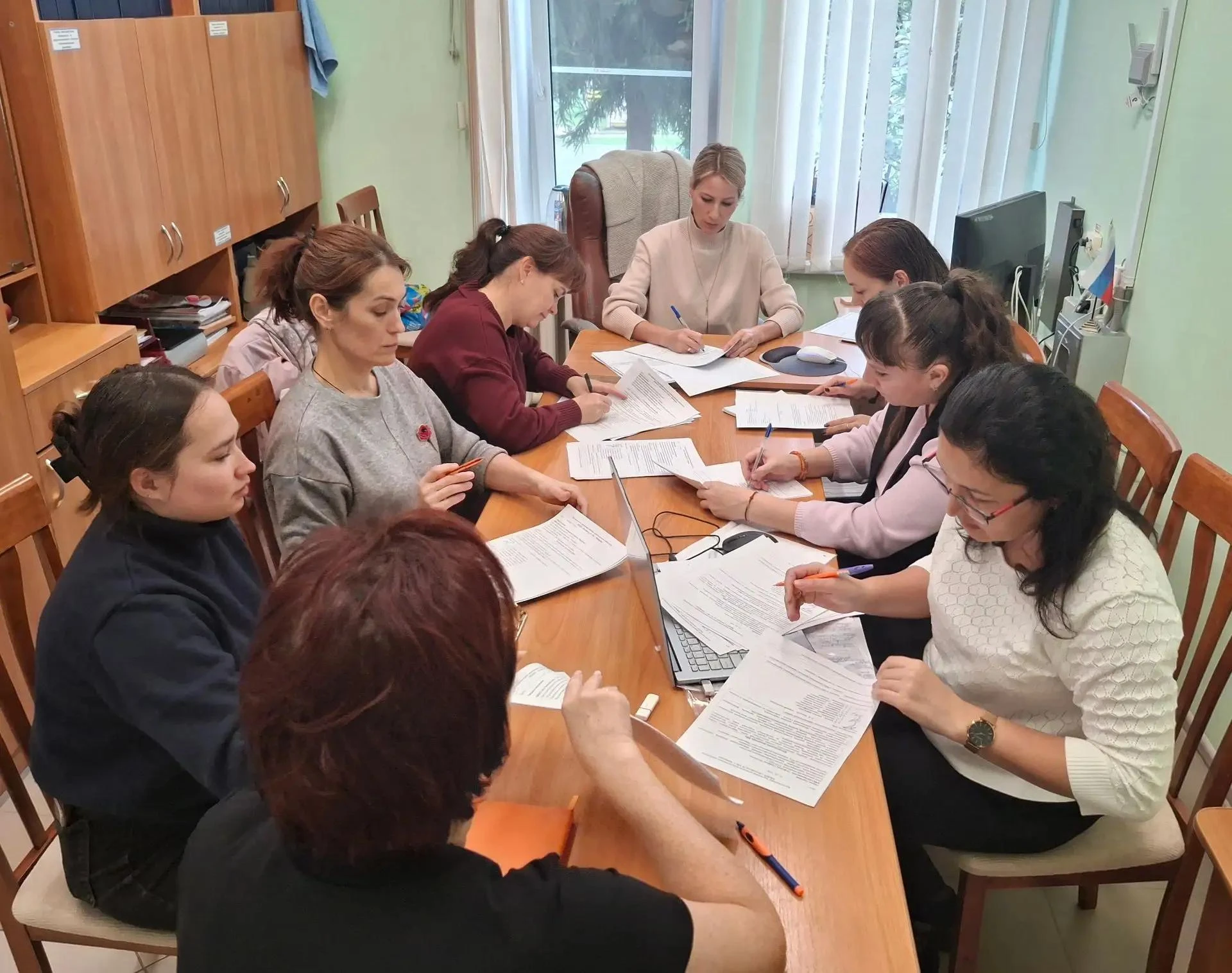 В нашем детском саду состоялось первое в этом учебном году заседание психолого-педагоги...