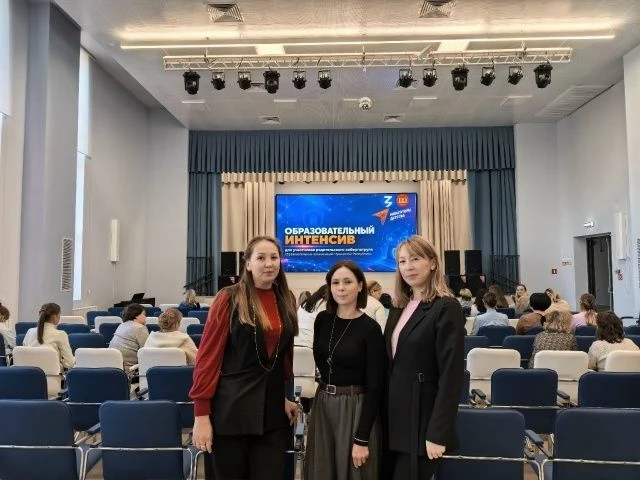 В Кугесьской СОШ №1 Чувашской Республики состоялся киберурок для родителей Чебоксарског...