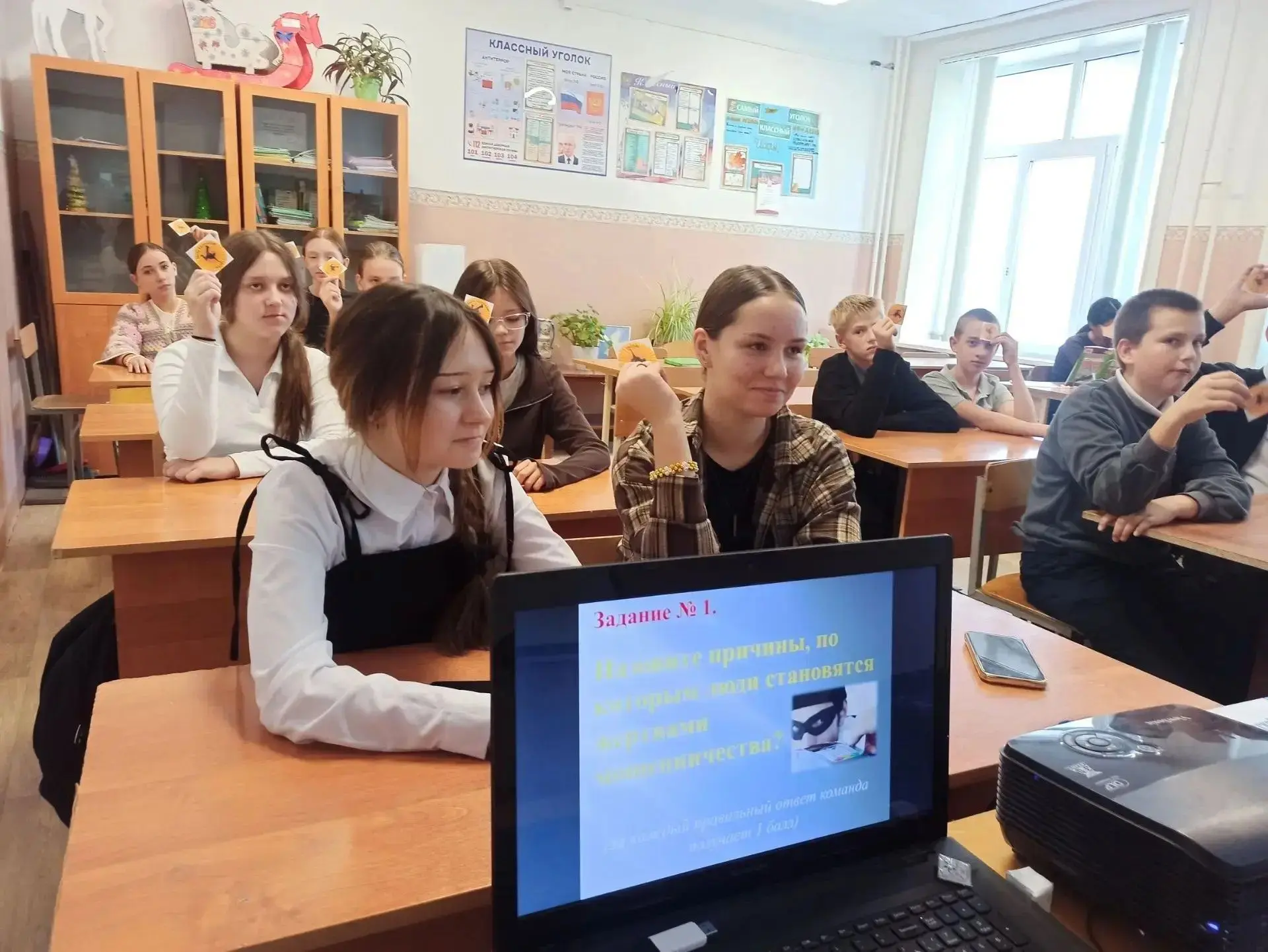 Цифровой ликбез: Как мошенники придумывают истории для обмана?
