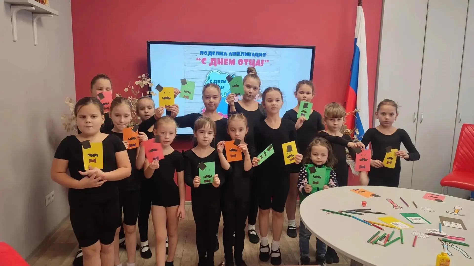 🎈В клубе села Бирюки, в канун празднования Дня отца, для участников творческих коллект...