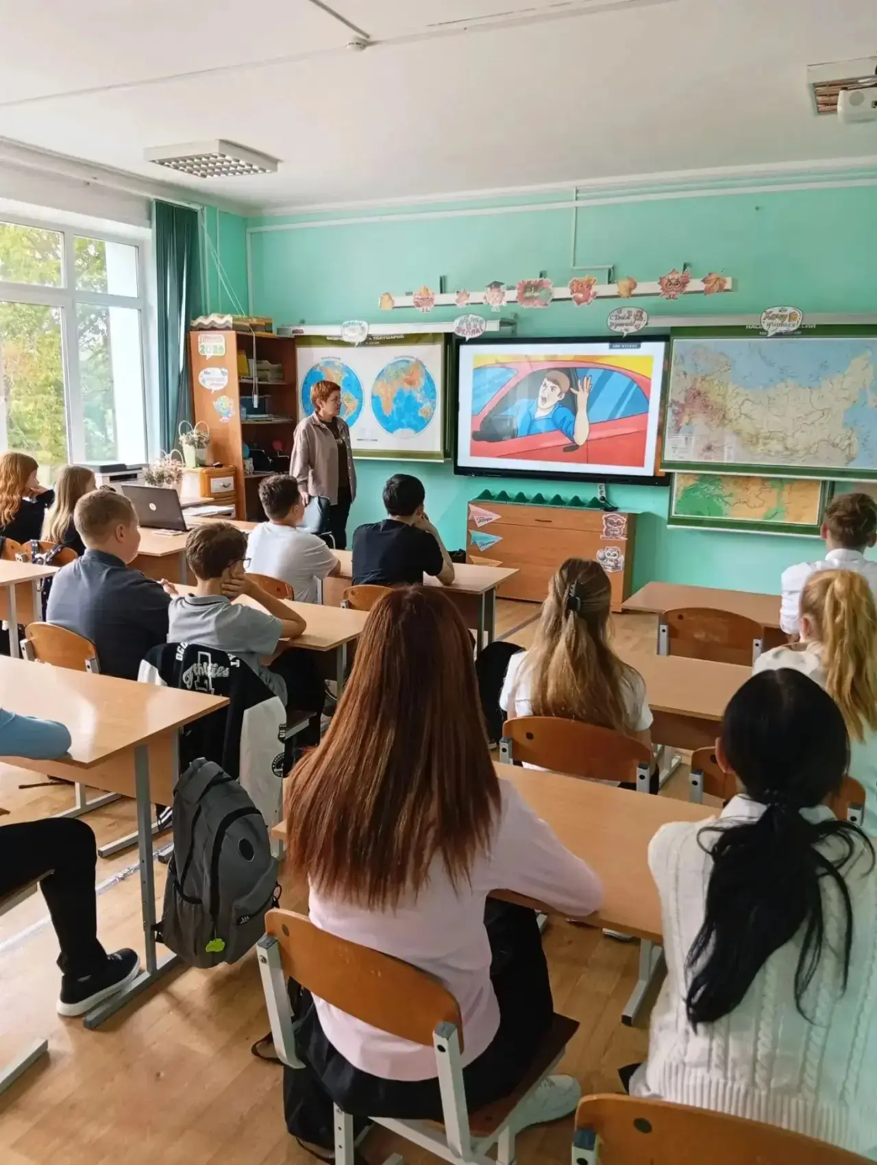🚦В рамках Недели безопасности дорожного движения в 5–9 классах прошёл необычный урок —...