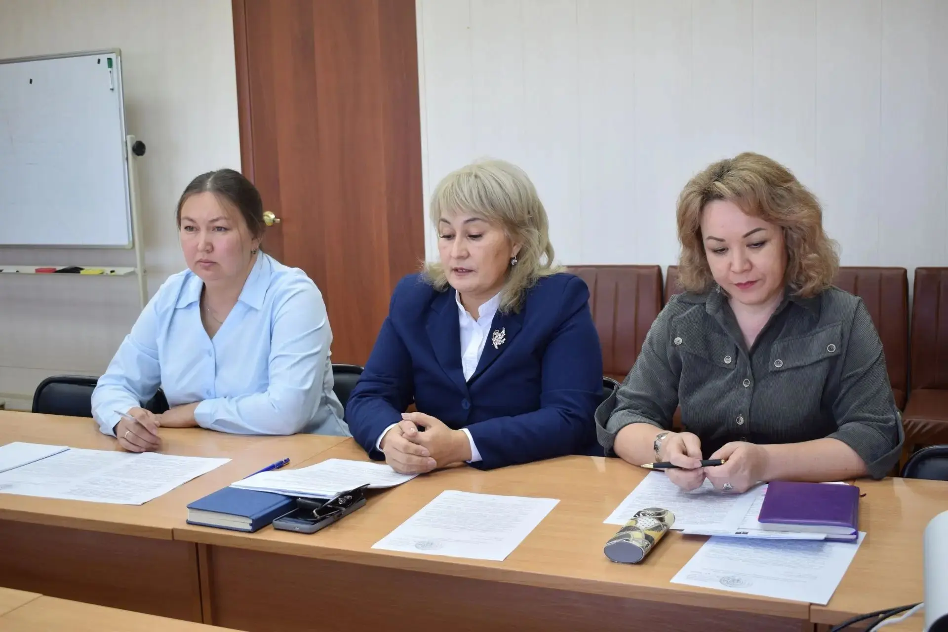 В администрации района прошло заседание межведомственной комиссии по охране труда. На в...
