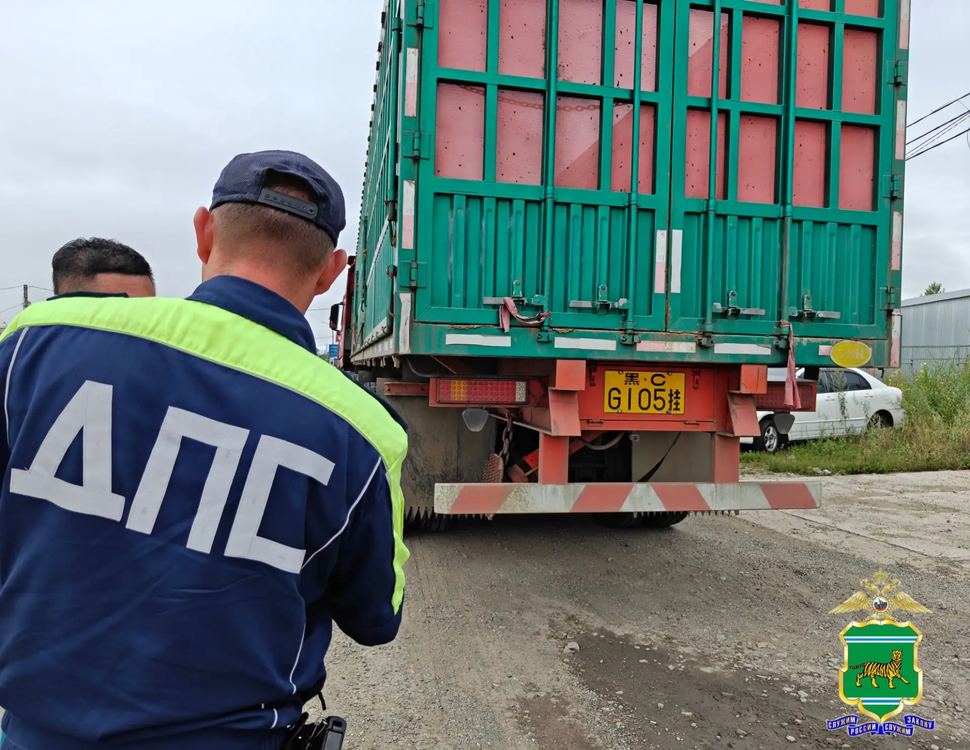 🚛  Операция «Грузовик»: сотрудники Госавтоинспекции проверили водителей большегрузов. ...