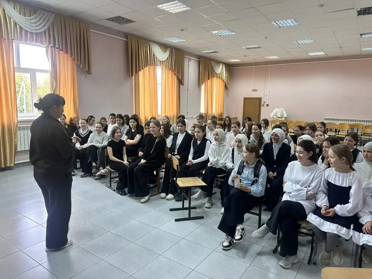 📢 Профориентационная работа со старшеклассниками: выбираем путь в будущее!