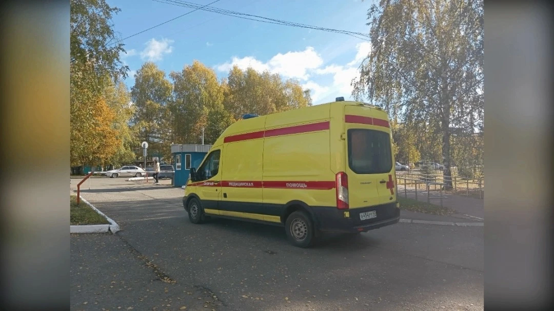 ❗️В “Дымке” водитель погрузчика попал в больницу с поврежденными конечностями