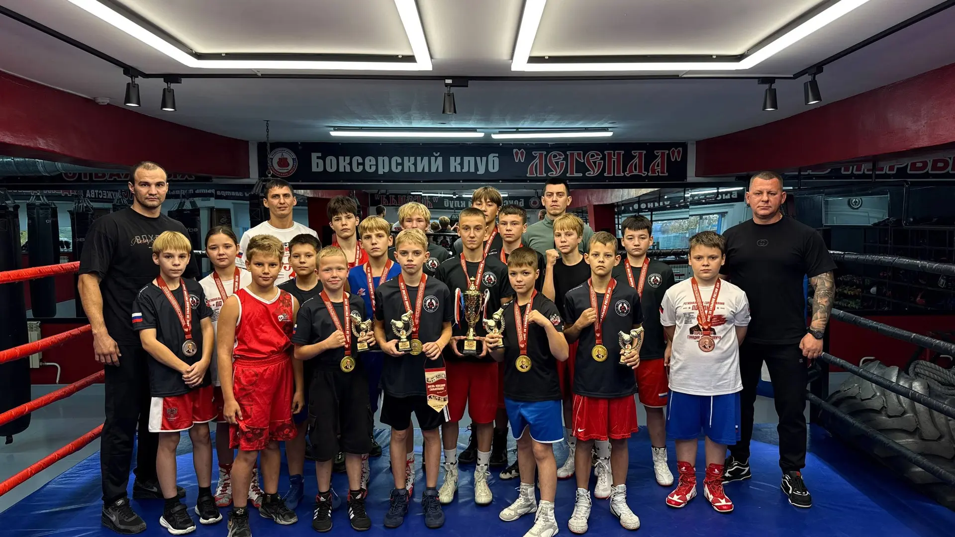 🥊 Боксёры Свободного собрали урожай медалей на региональном турнире!