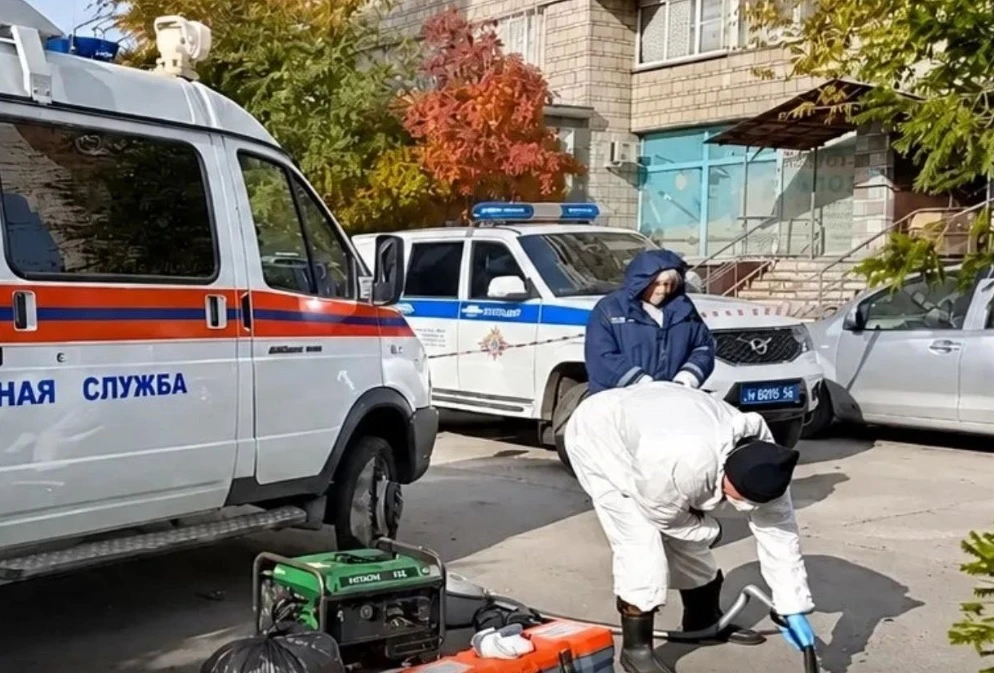 🛑 На Красном проспекте в Новосибирске разбили сосуд с ртутью