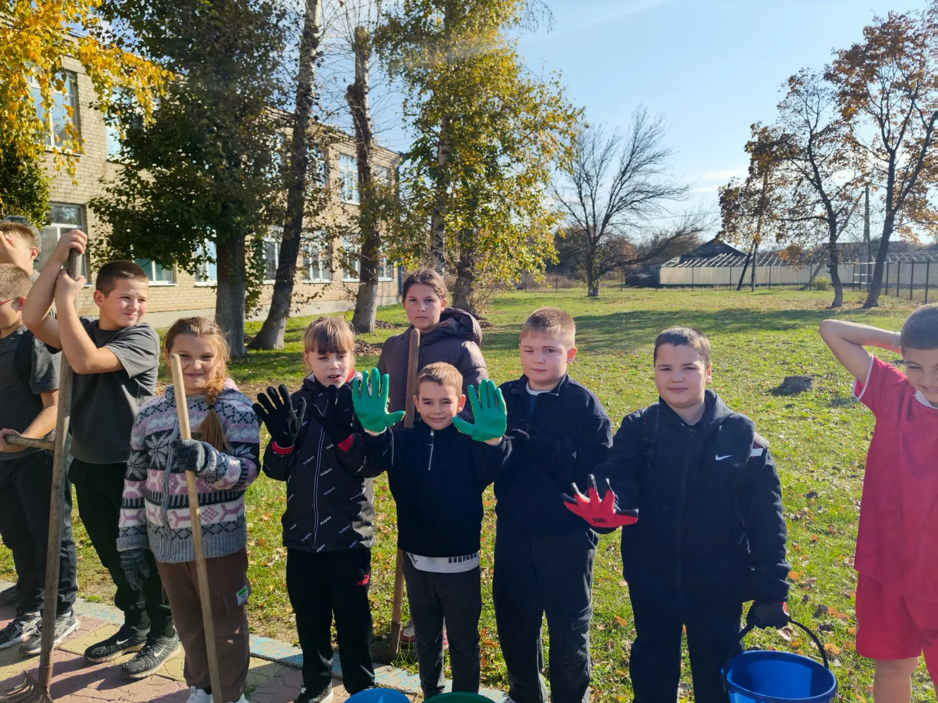 🍂 Осенний субботник: Трудимся на славу! 🍁