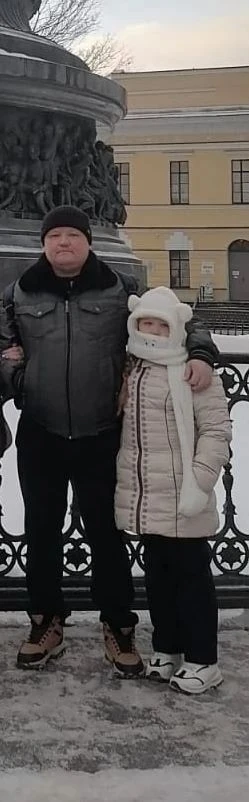 Флешмоб "Спасибо папа". Гридина Анастасия 6" Б". Моего папу зовут Гридин Роман Юрьевич....