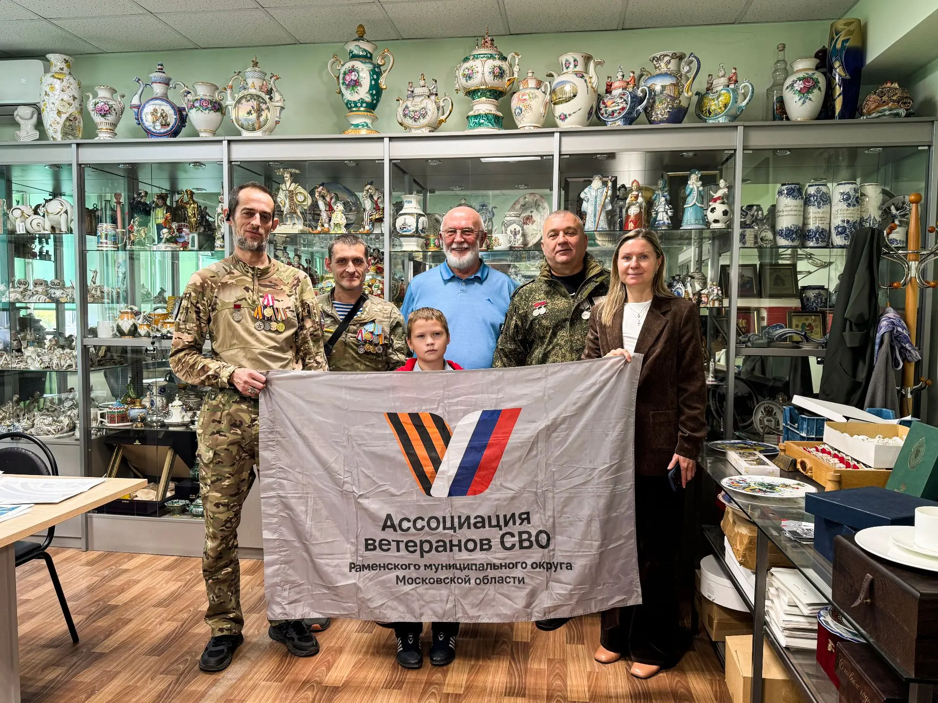 На предприятии «Арт-Модерн керамика» в посёлке Родники для ветеранов специальной военно...