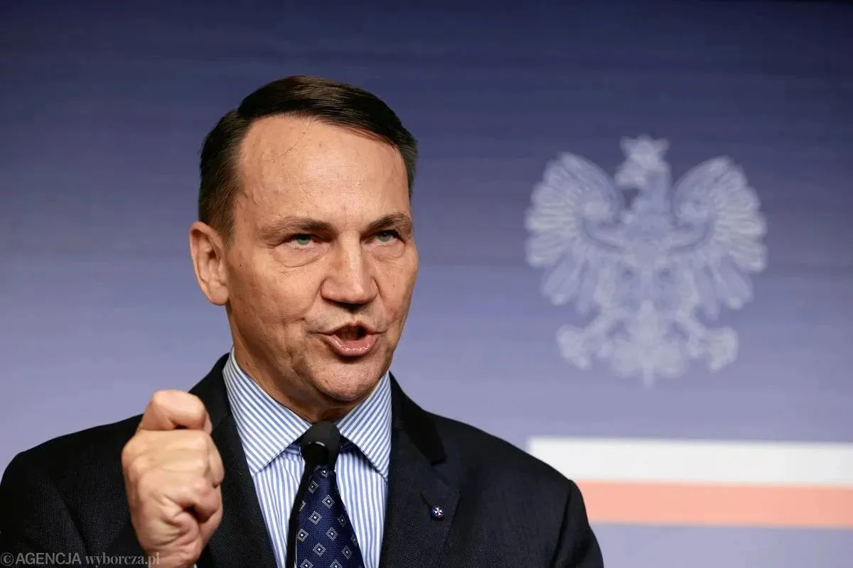 🇵🇱🇪🇺❌🇷🇺 Глава МИД Польши Радослав Сикорский призвал европейские страны закрыть ро...