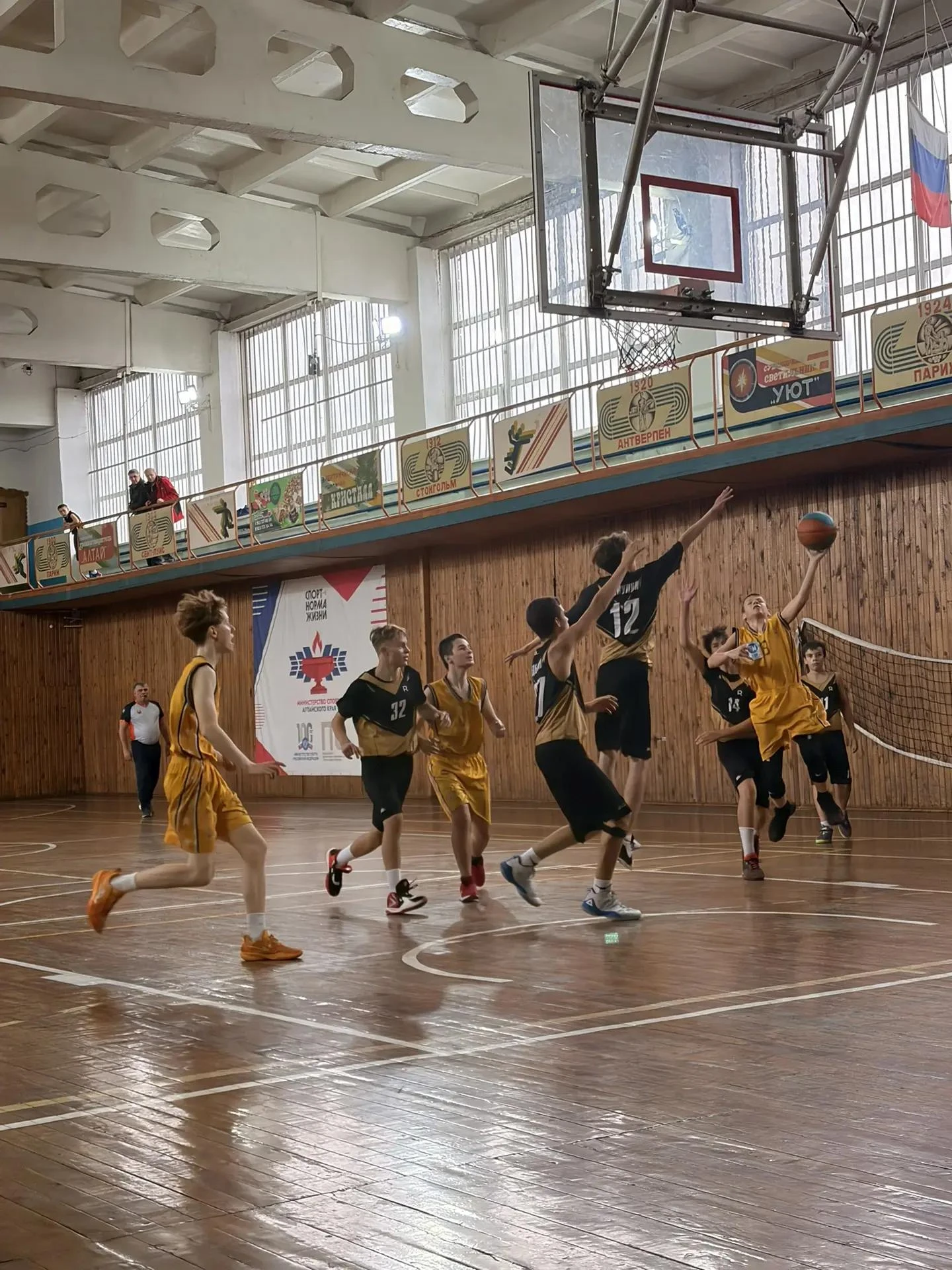 🏀 Юные баскетболисты из Славгорода стали победителями междугороднего турнира