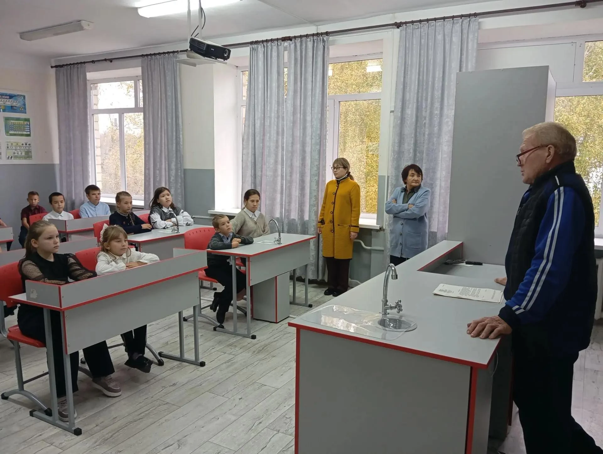 Безопасность — прежде всего: в МБОУ «Побединская СОШ» прошел Всероссийский открытый уро...