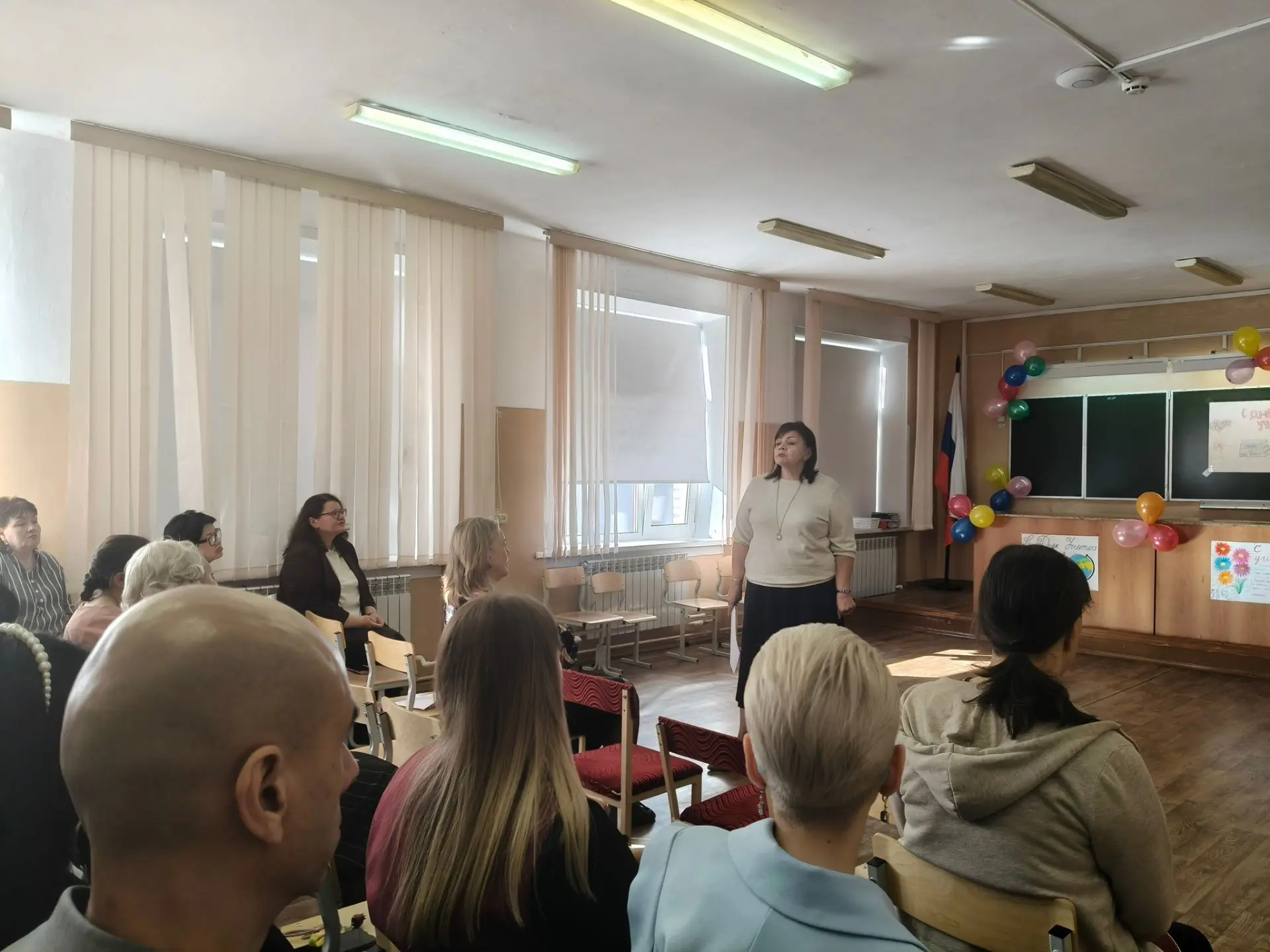 🍁🎓День Учителя - день всех, кто по зову сердца выбрал ответственную, благородную, сло...