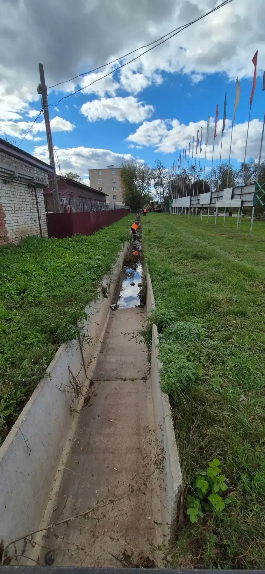 🚜🚚В рамках плановых мероприятий по благоустройству,  дорожная служба города Похвистне...