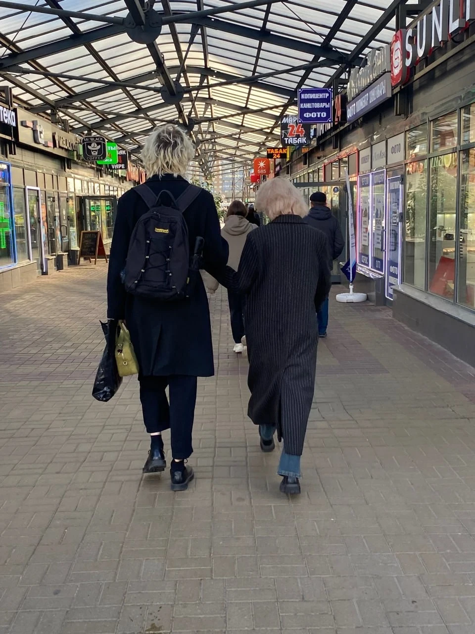 Обожаю утром идти по бульвару Менделеева ❤️