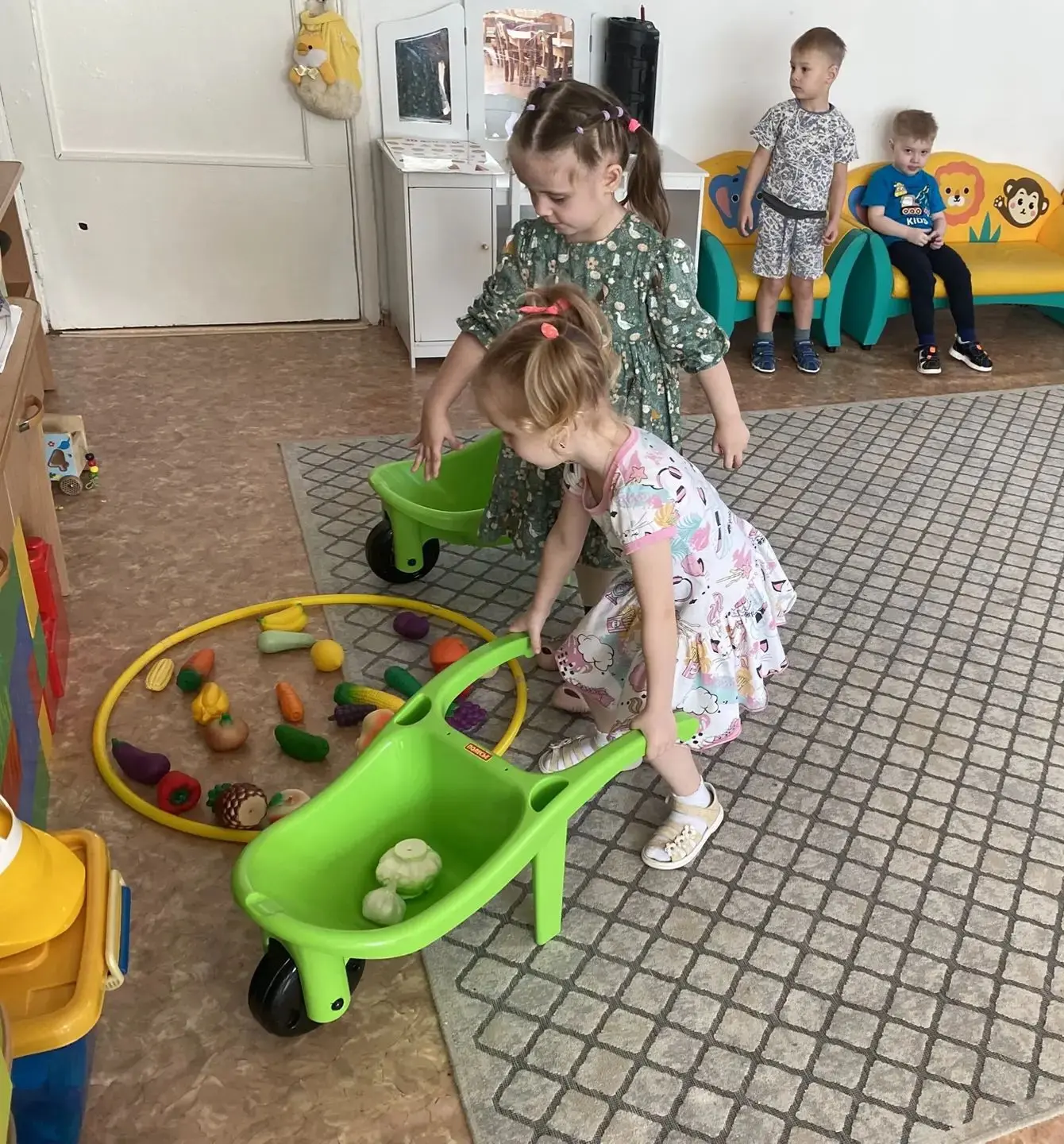 В гостях у  во второй младшей группы😊, воспитатель Рудак Наталья Сергеевна.