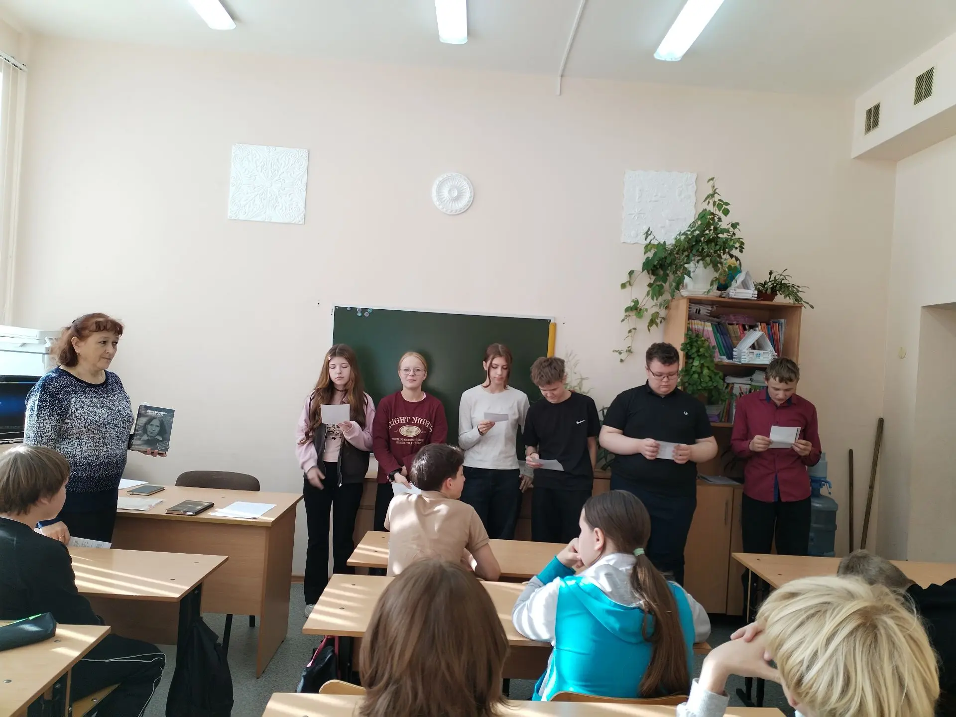 📚В Наволоках школьников познакомили с творчеством поэтессы Анны Барковой в рамках «Обл...