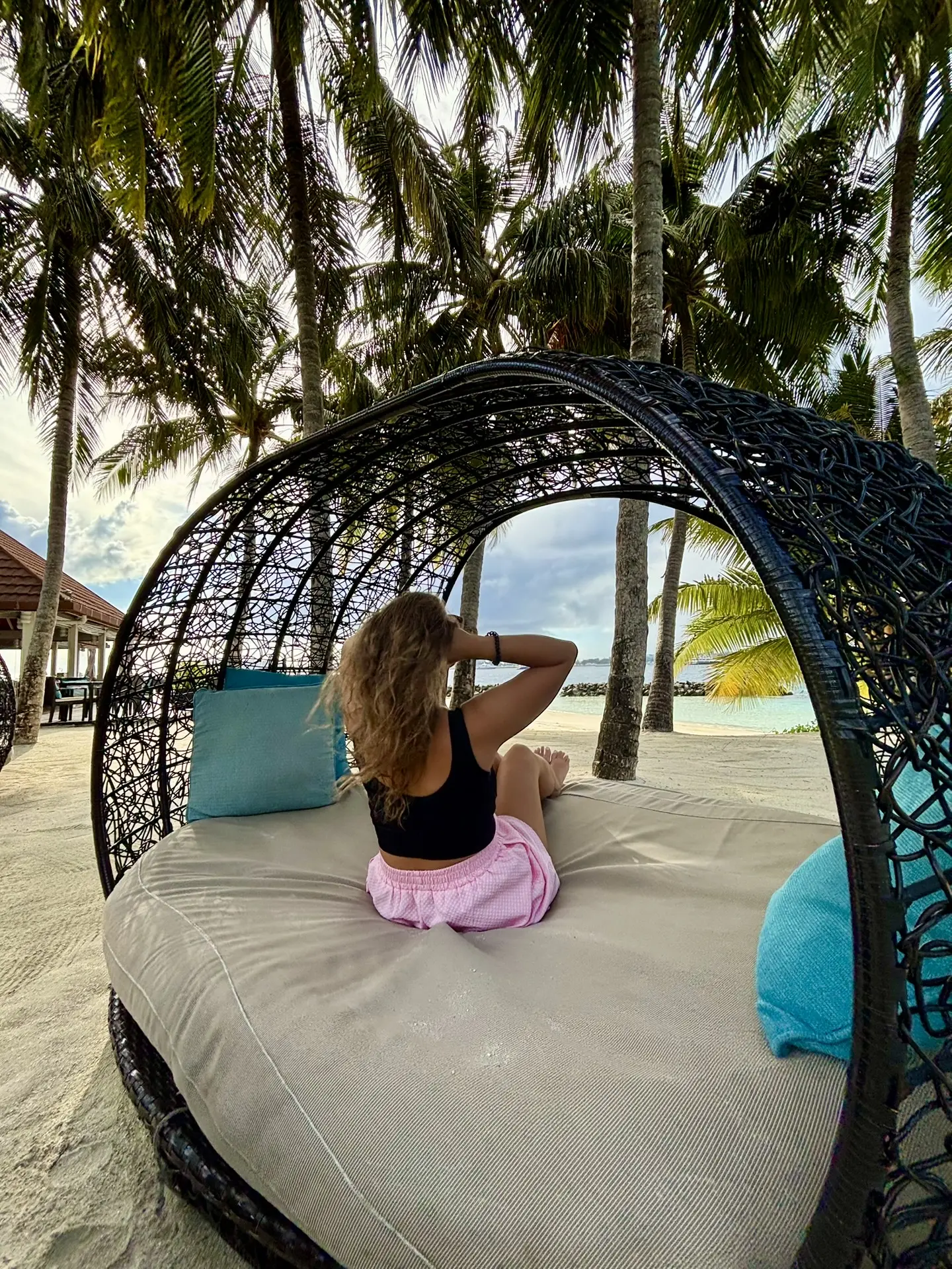 🏝️Начинаем вторник с тура на Мальдивы. Можем себе позволить😉