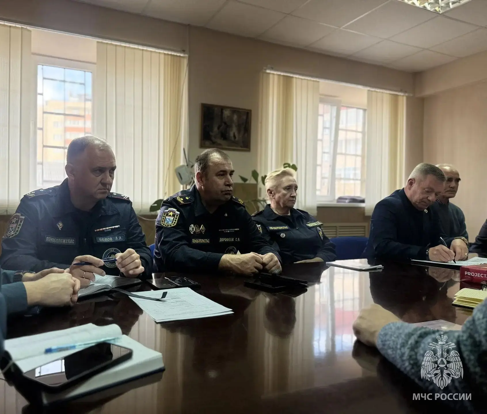 Связь поколений неразрывна: встреча ветеранов пожарной охраны в Гатчине