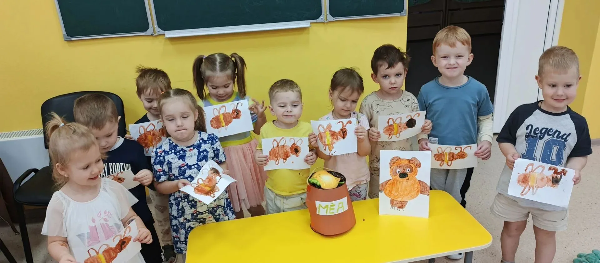 Сегодня в группе „Дружные ребята“ был настоящий праздник! 🎉 Ребята от всей души поздра...