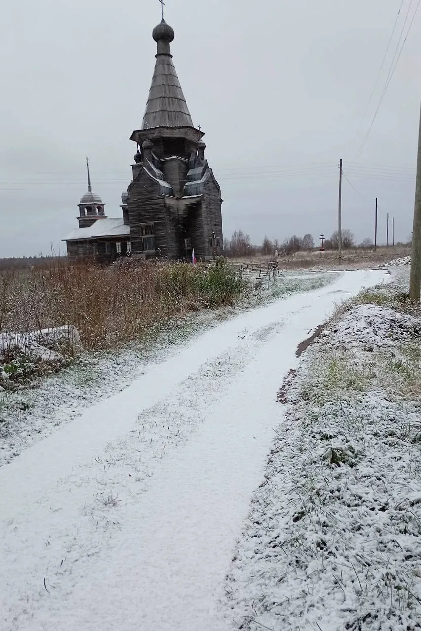 ❄️ В Онежском округе уже настоящая зима. Смотрите, как снежно.