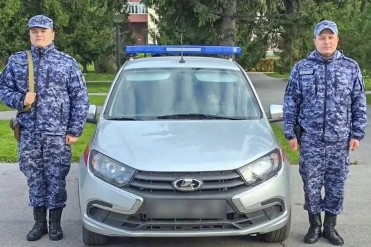 😲 В Кузбассе росгвардейцы нашли сбежавшую из дома 15-летнюю девочку