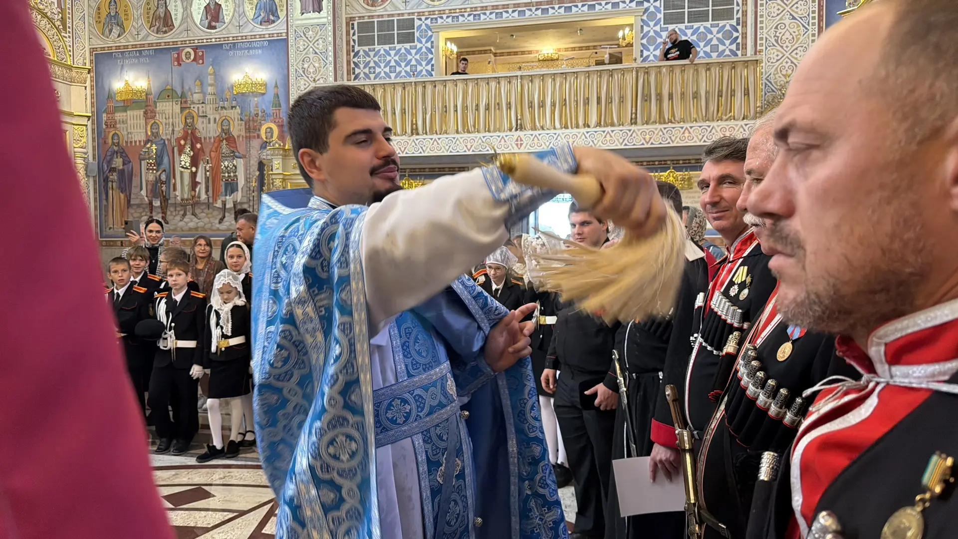 Юные казачата приняли присягу в храме Рождества Христова
