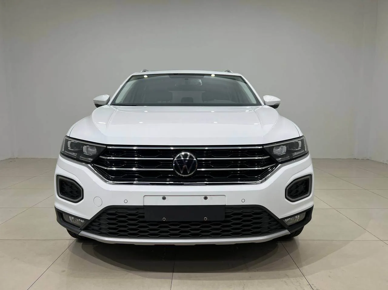 Почти без пробега: Volkswagen T-Roc 2022🇨🇳🚘