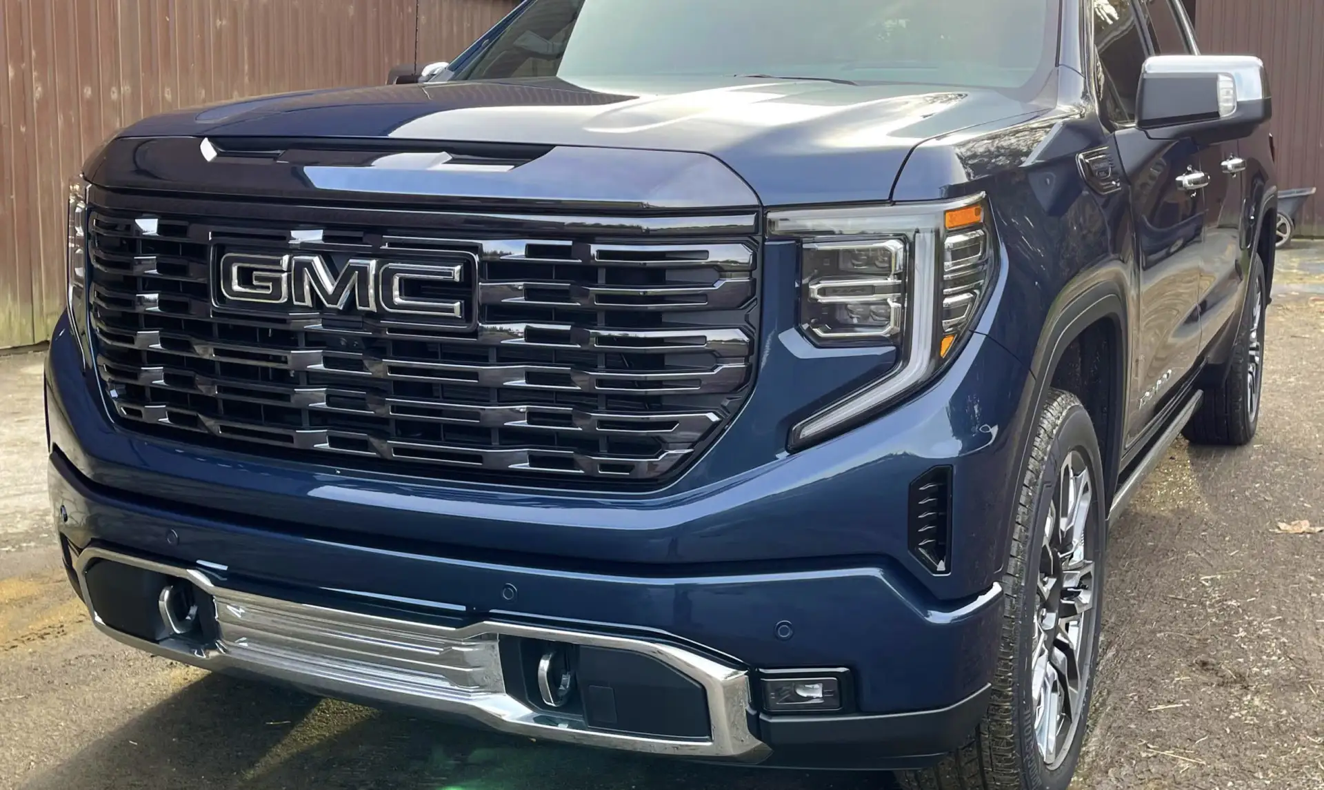 535 тысяч пикапов GMC Sierra проверят из-за опасного дефекта