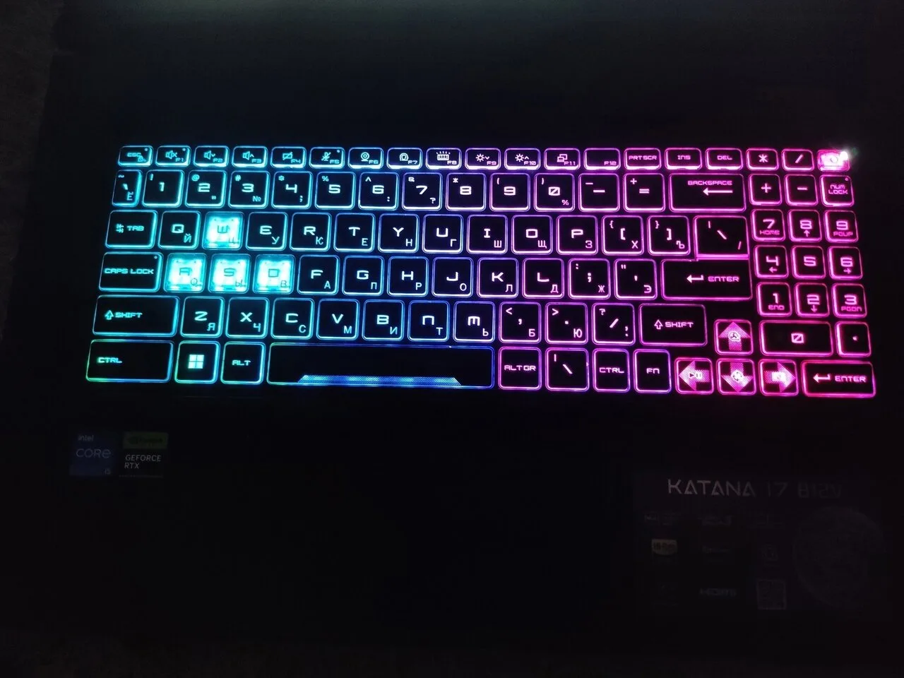 Продам игровой ноутбук MSI Katana 17 B12VEK-270RU, 17,3″, i7-12650H, RTX 4050, 16/1024 ...