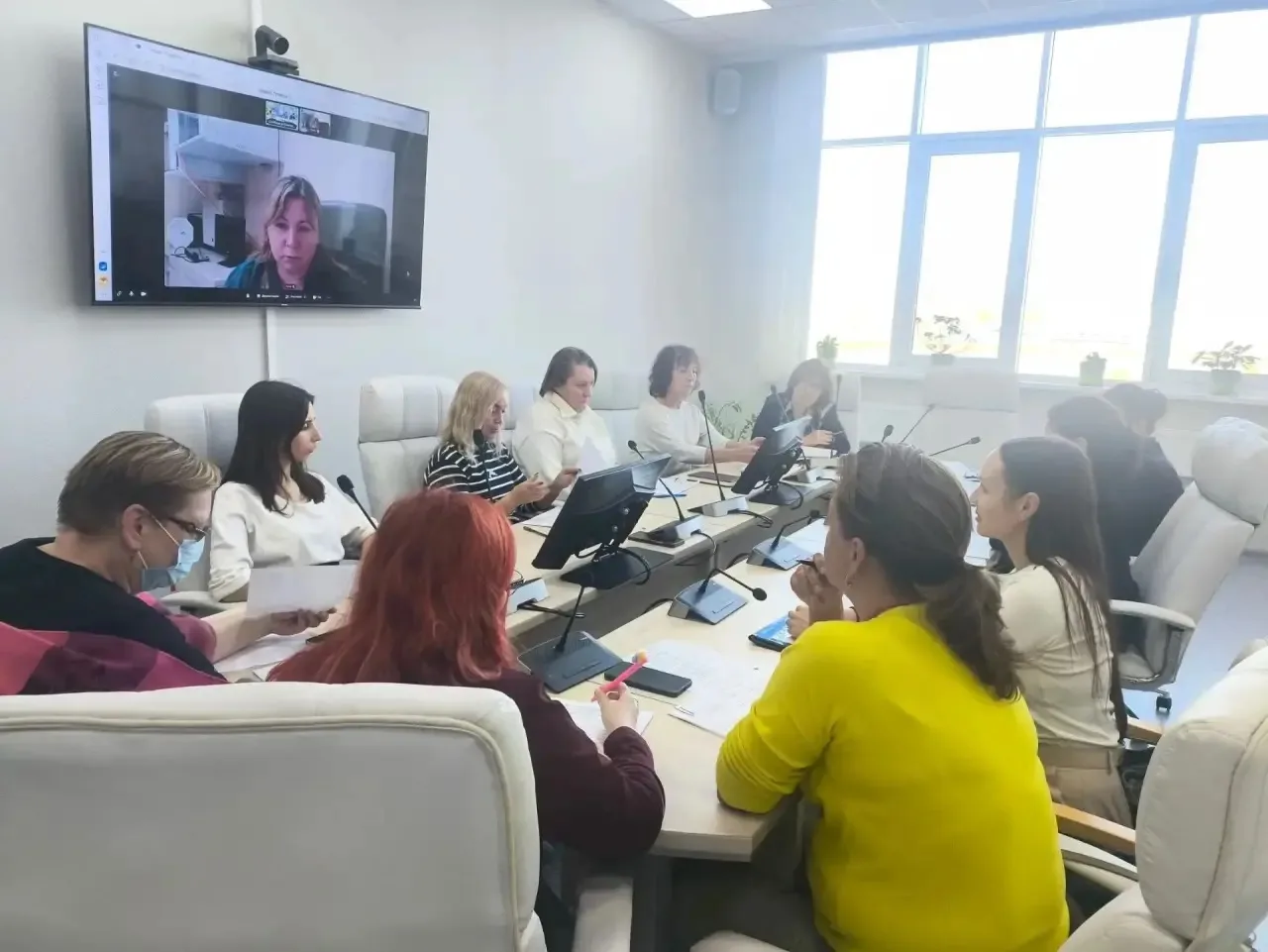 553 документа за одно заседание